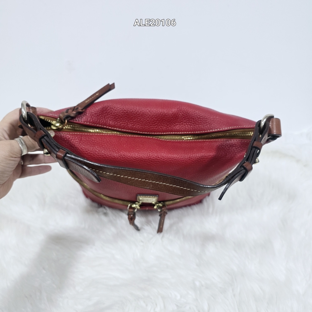 Dooney & Bourke Red Leather Tote / Shoulder Bag Zip Pocket - Picture 9 of 16